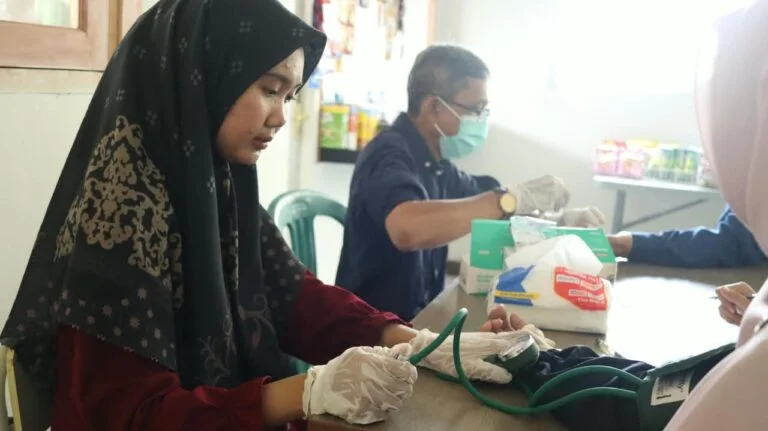 Tingkatkan Kualitas Pelayanan, Pengasuh Yayasan Rumah Harapan jalani Pemeriksaan Kesehatan
